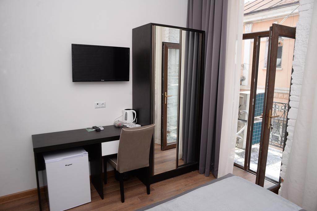 באטומי Guest House Gantiadi מראה חיצוני תמונה