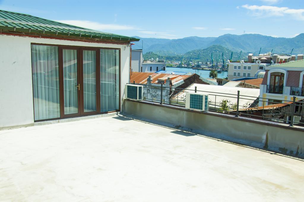 באטומי Guest House Gantiadi מראה חיצוני תמונה